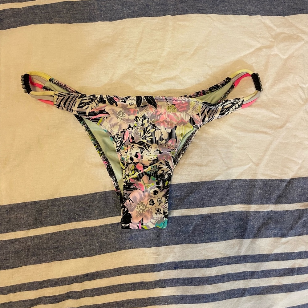 Victorias Secret printed bikini Bottoms